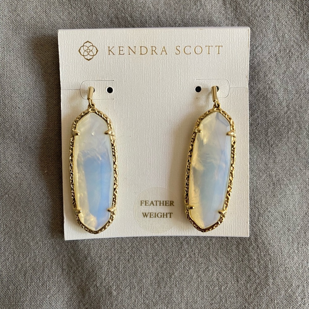 Kendra Scott Drop Earrings in Gold